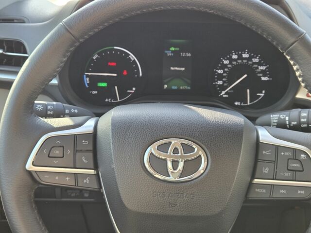 Сірий Тойота Сієнна, об'ємом двигуна 2.5 л та пробігом 7 тис. км за 43000 $, фото 5 на Automoto.ua