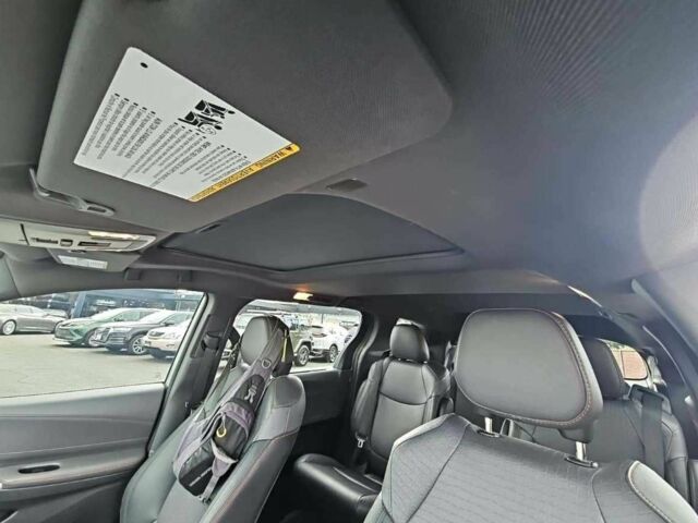 Серый Тойота Сиенна, объемом двигателя 0 л и пробегом 23 тыс. км за 47800 $, фото 11 на Automoto.ua