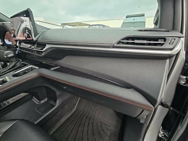 Серый Тойота Сиенна, объемом двигателя 0 л и пробегом 23 тыс. км за 47800 $, фото 8 на Automoto.ua