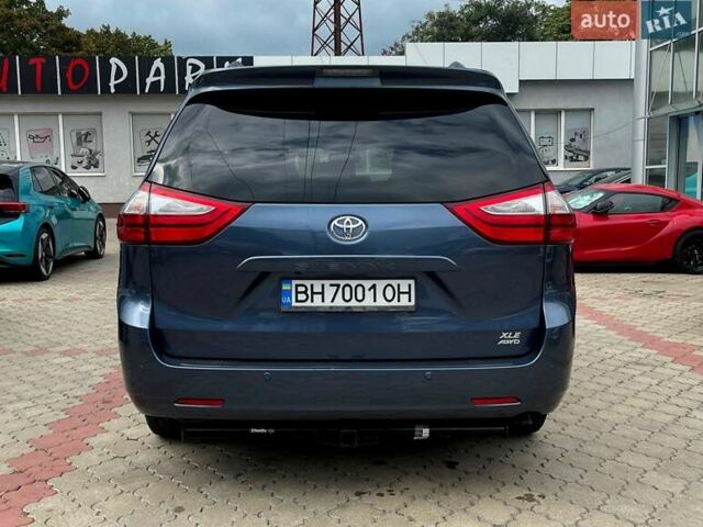 Синий Тойота Сиенна, объемом двигателя 3.46 л и пробегом 140 тыс. км за 22100 $, фото 6 на Automoto.ua
