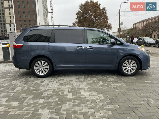Синій Тойота Сієнна, об'ємом двигуна 3.46 л та пробігом 143 тис. км за 21300 $, фото 4 на Automoto.ua