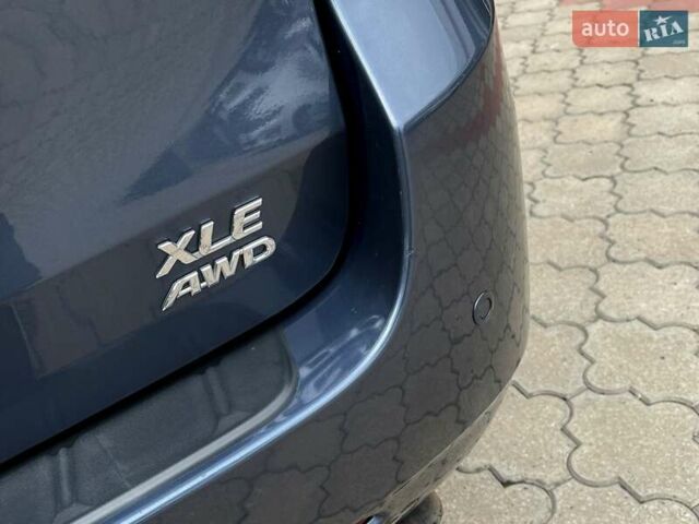 Синий Тойота Сиенна, объемом двигателя 3.46 л и пробегом 140 тыс. км за 22100 $, фото 5 на Automoto.ua