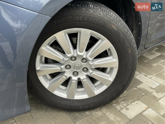 Синій Тойота Сієнна, об'ємом двигуна 3.46 л та пробігом 143 тис. км за 21300 $, фото 35 на Automoto.ua