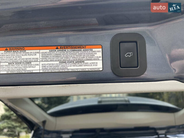 Синій Тойота Сієнна, об'ємом двигуна 3.46 л та пробігом 143 тис. км за 21300 $, фото 16 на Automoto.ua