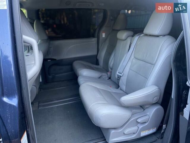 Синий Тойота Сиенна, объемом двигателя 3.46 л и пробегом 223 тыс. км за 22900 $, фото 14 на Automoto.ua