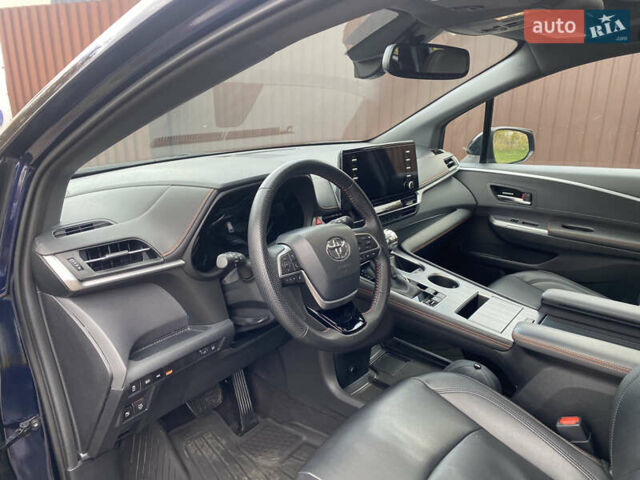 Синий Тойота Сиенна, объемом двигателя 2.49 л и пробегом 103 тыс. км за 47000 $, фото 6 на Automoto.ua