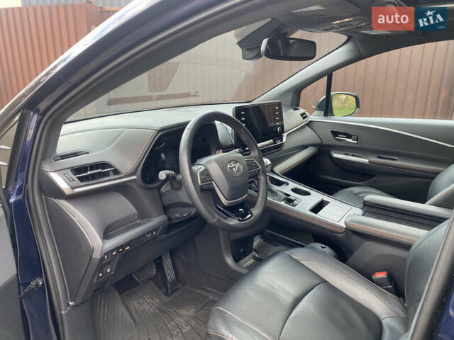 Синий Тойота Сиенна, объемом двигателя 2.49 л и пробегом 103 тыс. км за 47000 $, фото 11 на Automoto.ua