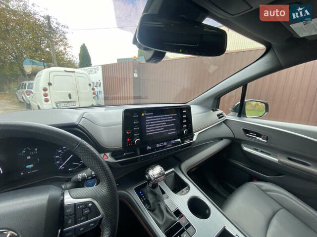 Синий Тойота Сиенна, объемом двигателя 2.49 л и пробегом 103 тыс. км за 47000 $, фото 7 на Automoto.ua