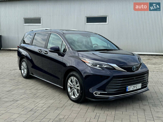 Синий Тойота Сиенна, объемом двигателя 2.49 л и пробегом 16 тыс. км за 59500 $, фото 40 на Automoto.ua