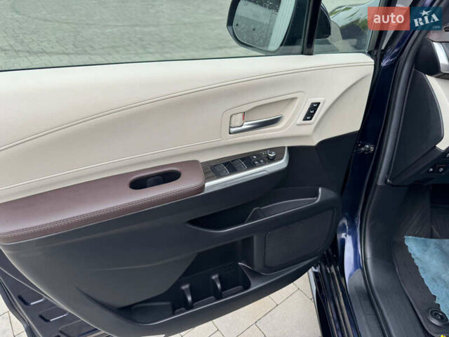 Синий Тойота Сиенна, объемом двигателя 2.49 л и пробегом 16 тыс. км за 59500 $, фото 25 на Automoto.ua