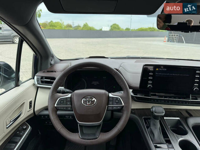 Синий Тойота Сиенна, объемом двигателя 2.49 л и пробегом 16 тыс. км за 59500 $, фото 44 на Automoto.ua