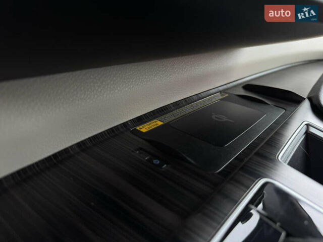 Синий Тойота Сиенна, объемом двигателя 2.49 л и пробегом 16 тыс. км за 59500 $, фото 26 на Automoto.ua