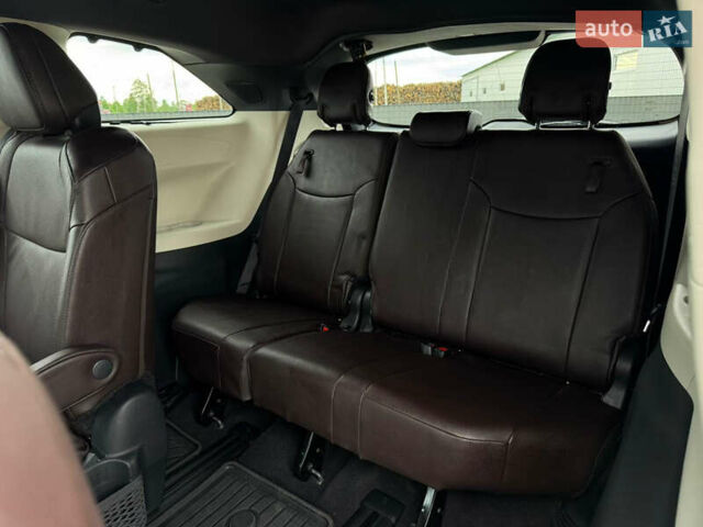 Синий Тойота Сиенна, объемом двигателя 2.49 л и пробегом 16 тыс. км за 59500 $, фото 50 на Automoto.ua