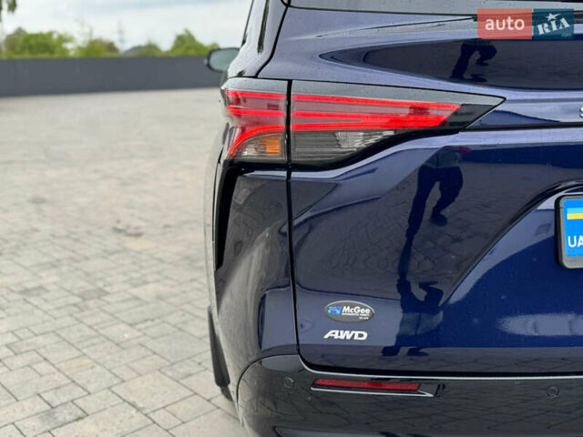 Синий Тойота Сиенна, объемом двигателя 2.49 л и пробегом 16 тыс. км за 59500 $, фото 17 на Automoto.ua