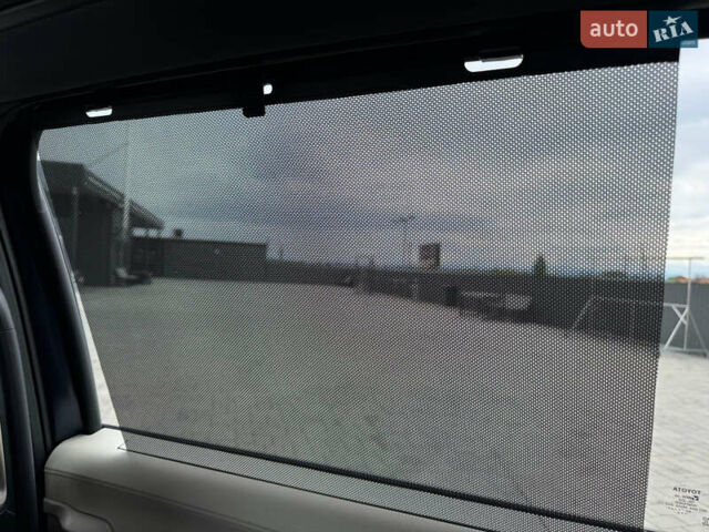 Синий Тойота Сиенна, объемом двигателя 2.49 л и пробегом 16 тыс. км за 59500 $, фото 47 на Automoto.ua