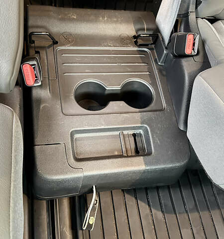 Синий Тойота Сиенна, объемом двигателя 2.49 л и пробегом 20 тыс. км за 62500 $, фото 36 на Automoto.ua