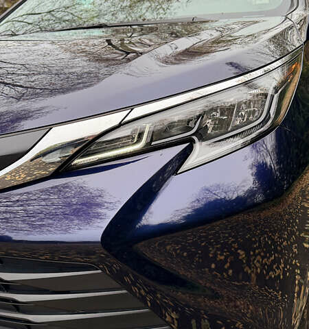 Синий Тойота Сиенна, объемом двигателя 2.49 л и пробегом 20 тыс. км за 62500 $, фото 12 на Automoto.ua