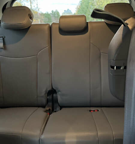 Синий Тойота Сиенна, объемом двигателя 2.49 л и пробегом 20 тыс. км за 62500 $, фото 15 на Automoto.ua