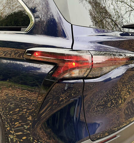 Синий Тойота Сиенна, объемом двигателя 2.49 л и пробегом 20 тыс. км за 62500 $, фото 31 на Automoto.ua