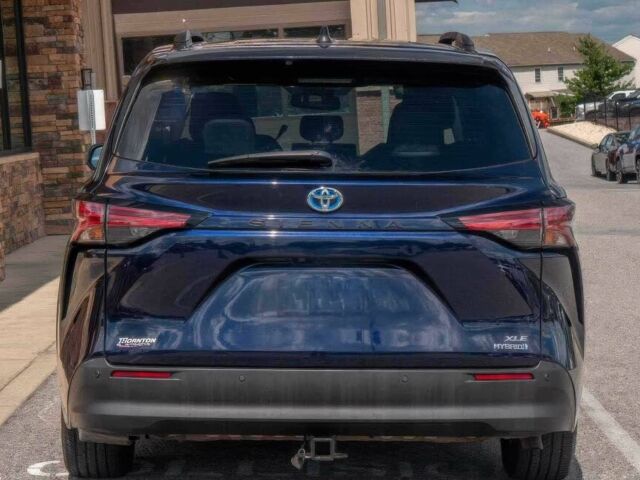 Синий Тойота Сиенна, объемом двигателя 2.5 л и пробегом 21 тыс. км за 26000 $, фото 4 на Automoto.ua