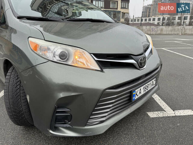 Зеленый Тойота Сиенна, объемом двигателя 3.5 л и пробегом 167 тыс. км за 23500 $, фото 9 на Automoto.ua