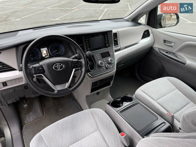 Зеленый Тойота Сиенна, объемом двигателя 3.5 л и пробегом 167 тыс. км за 23500 $, фото 13 на Automoto.ua