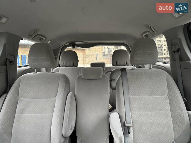 Зеленый Тойота Сиенна, объемом двигателя 3.5 л и пробегом 167 тыс. км за 23500 $, фото 47 на Automoto.ua