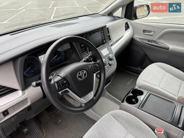 Зеленый Тойота Сиенна, объемом двигателя 3.5 л и пробегом 167 тыс. км за 23500 $, фото 14 на Automoto.ua