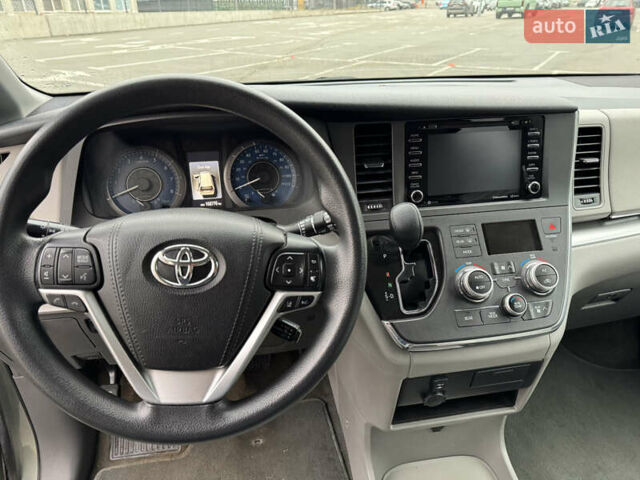 Зеленый Тойота Сиенна, объемом двигателя 3.5 л и пробегом 167 тыс. км за 23500 $, фото 15 на Automoto.ua