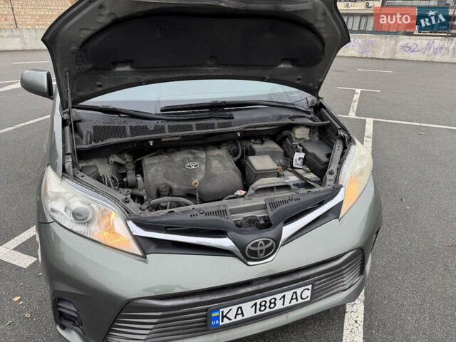 Зеленый Тойота Сиенна, объемом двигателя 3.5 л и пробегом 167 тыс. км за 23500 $, фото 37 на Automoto.ua