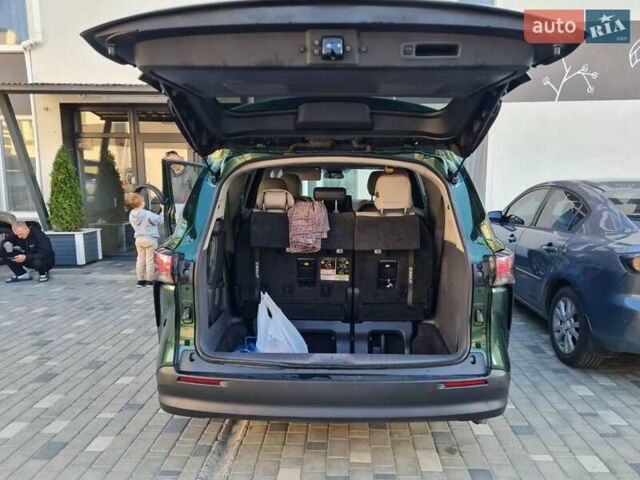 Зеленый Тойота Сиенна, объемом двигателя 2.49 л и пробегом 160 тыс. км за 29000 $, фото 5 на Automoto.ua