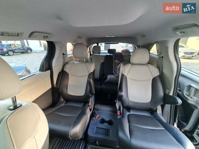 Зеленый Тойота Сиенна, объемом двигателя 2.49 л и пробегом 160 тыс. км за 29000 $, фото 4 на Automoto.ua