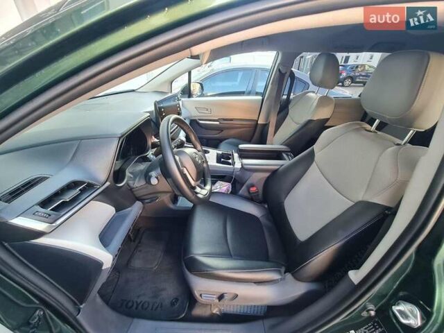 Зеленый Тойота Сиенна, объемом двигателя 2.49 л и пробегом 160 тыс. км за 29000 $, фото 3 на Automoto.ua