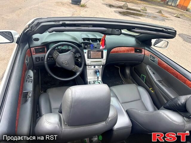 Белый Тойота Солара, объемом двигателя 3.3 л и пробегом 290 тыс. км за 6400 $, фото 2 на Automoto.ua