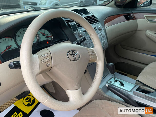 Красный Тойота Солара, объемом двигателя 3.3 л и пробегом 280 тыс. км за 6999 $, фото 9 на Automoto.ua