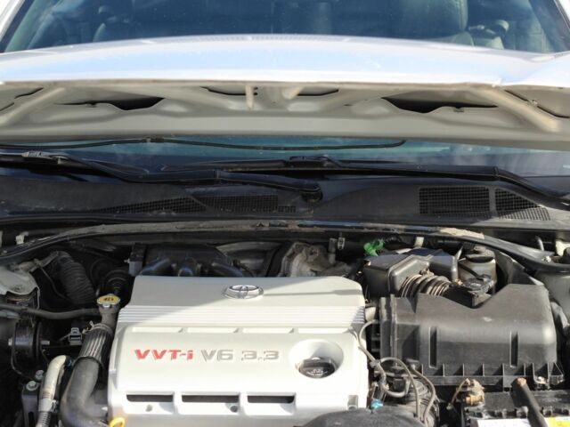 Серый Тойота Солара, объемом двигателя 3.3 л и пробегом 108 тыс. км за 7900 $, фото 13 на Automoto.ua