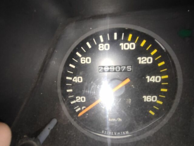 Белый Тойота Старлет, объемом двигателя 1 л и пробегом 209 тыс. км за 663 $, фото 6 на Automoto.ua