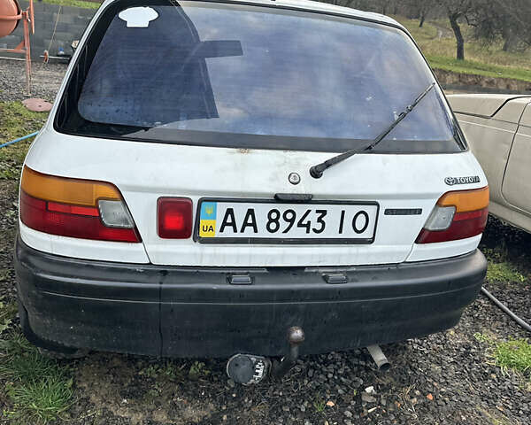 Белый Тойота Старлет, объемом двигателя 0 л и пробегом 320 тыс. км за 1100 $, фото 3 на Automoto.ua