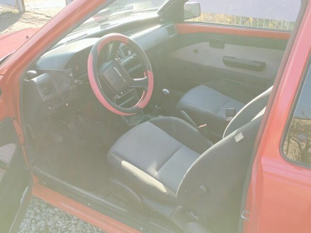 Красный Тойота Старлет, объемом двигателя 1 л и пробегом 3 тыс. км за 950 $, фото 4 на Automoto.ua