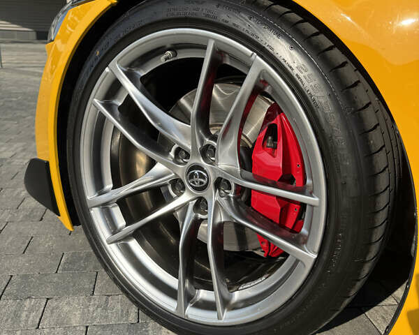 Желтый Тойота Супра, объемом двигателя 3 л и пробегом 17 тыс. км за 55555 $, фото 7 на Automoto.ua