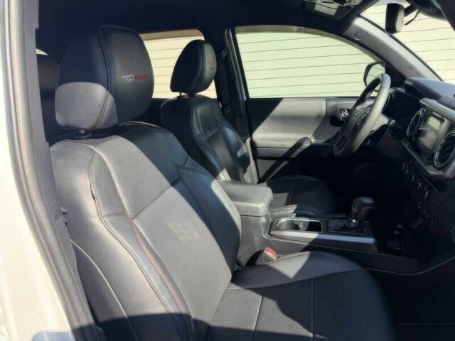 Белый Тойота Такома, объемом двигателя 3.5 л и пробегом 39 тыс. км за 22000 $, фото 9 на Automoto.ua