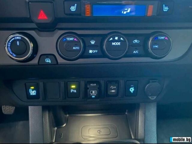 Белый Тойота Такома, объемом двигателя 2.7 л и пробегом 67 тыс. км за 14000 $, фото 3 на Automoto.ua