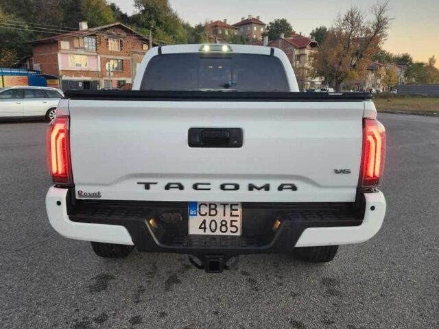 Белый Тойота Такома, объемом двигателя 2.7 л и пробегом 67 тыс. км за 14000 $, фото 13 на Automoto.ua