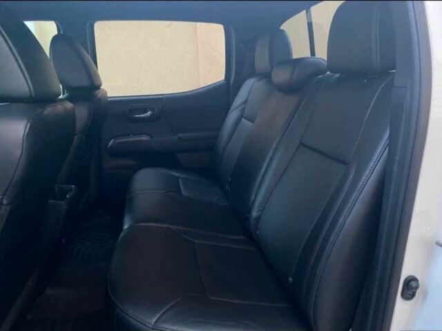 Белый Тойота Такома, объемом двигателя 2.7 л и пробегом 67 тыс. км за 14000 $, фото 6 на Automoto.ua