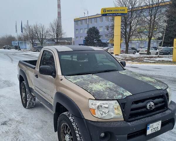 Бежевий Тойота Такома, об'ємом двигуна 2.7 л та пробігом 274 тис. км за 7500 $, фото 8 на Automoto.ua