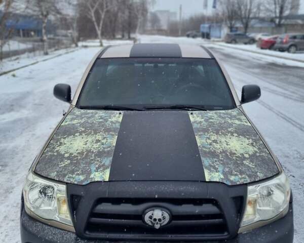 Бежевий Тойота Такома, об'ємом двигуна 2.7 л та пробігом 274 тис. км за 7500 $, фото 16 на Automoto.ua