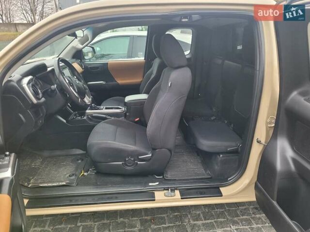 Бежевый Тойота Такома, объемом двигателя 2.69 л и пробегом 81 тыс. км за 23500 $, фото 9 на Automoto.ua