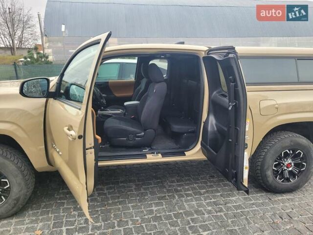 Бежевый Тойота Такома, объемом двигателя 2.69 л и пробегом 81 тыс. км за 23500 $, фото 11 на Automoto.ua
