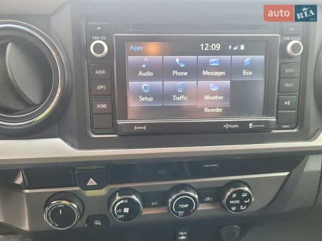 Бежевый Тойота Такома, объемом двигателя 2.69 л и пробегом 81 тыс. км за 23500 $, фото 13 на Automoto.ua