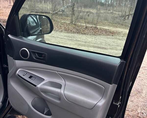 Черный Тойота Такома, объемом двигателя 4 л и пробегом 159 тыс. км за 25500 $, фото 34 на Automoto.ua